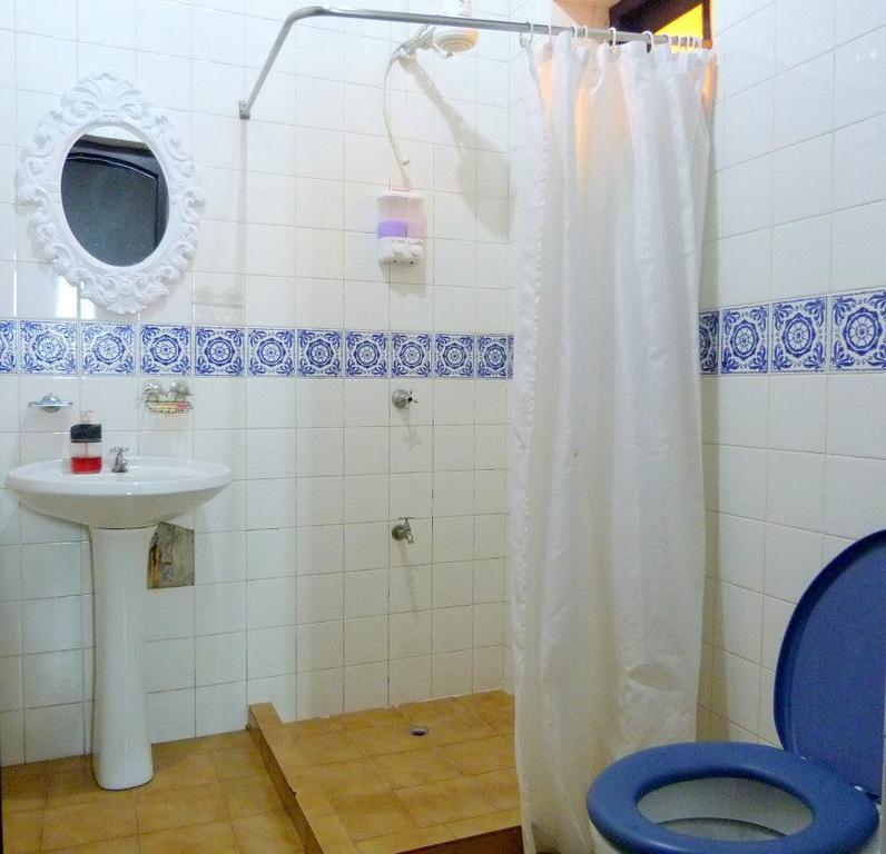 Black Cat Hostelアスンシオン エクステリア 写真